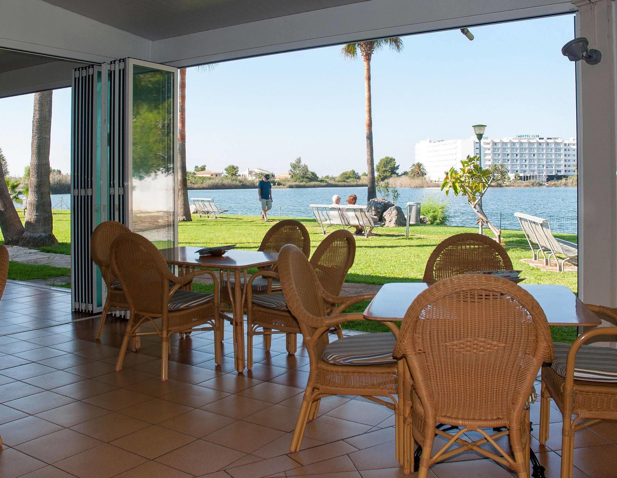 Universal Elisa Apartahotel 4*